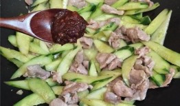 娱乐吃瓜酱龙凤胎,揭秘龙凤胎背后的明星育儿经