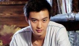 娱乐吃瓜君周一围是谁,从演员到吃瓜焦点，揭秘他的星途历程