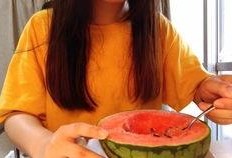 娱乐吃瓜酱留学生,娱乐吃瓜酱带你领略留学生活趣味瞬间