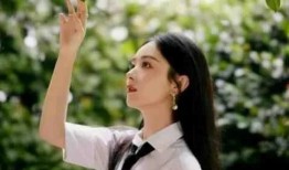 娱乐圈吃瓜小花是谁啊图片,她是谁？